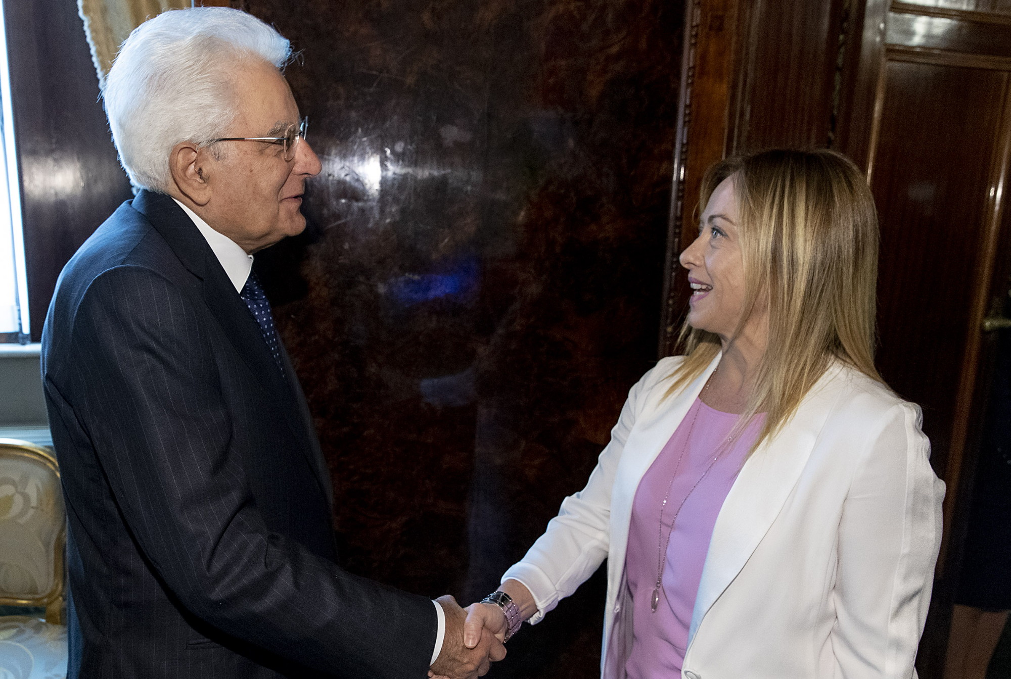 Mattarella: gli auguri di Giorgia Meloni e FdI