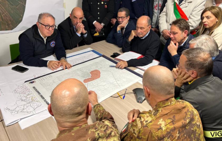 Schifani consegna alloggi sfollati Niscemi: atti concreti per emergenza frana