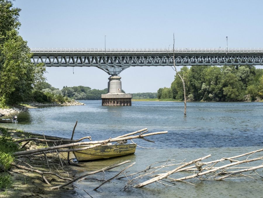 Ponti sul Po: Forza Italia chiede una proroga al 2026 per salvare i finanziamenti