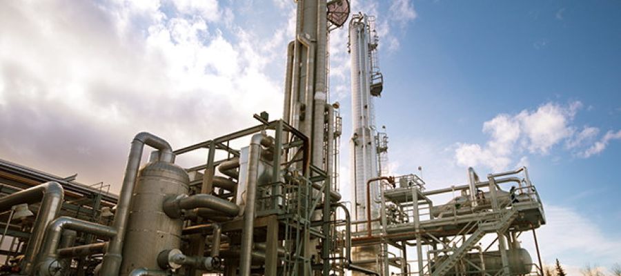 Il conflitto in Iran mette alla prova il petrodollaro: Deutsche Bank avverte di una svolta storica