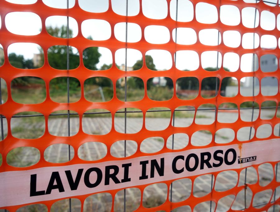 Il clima cambia i conti dei cantieri italiani tra caldo estremo, alluvioni e opere sotto stress