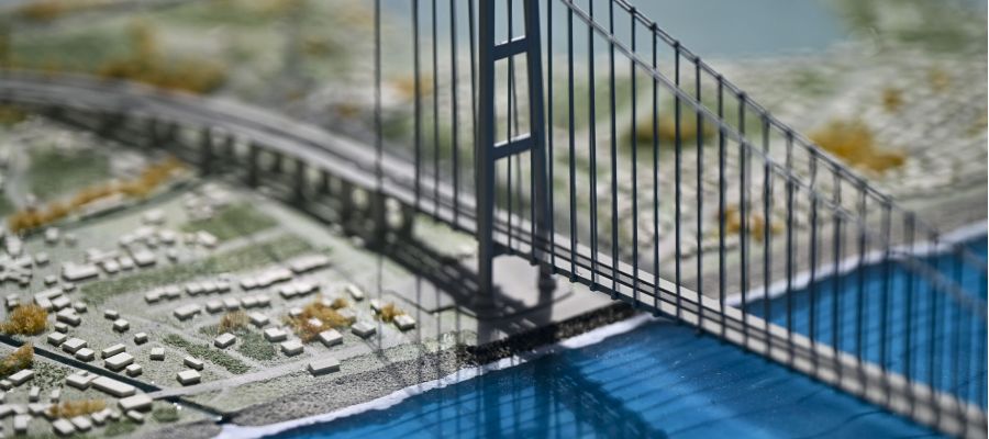 Ponte sullo stretto di Messina, Gran Sasso, spiagge e Olimpiadi: il decreto che tenta di ridisegnare le infrastrutture italiane