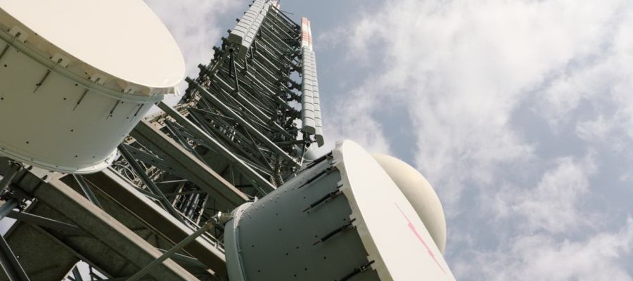 Le torri che non si uniscono. Salta (di nuovo) la fusione tra Rai Way ed EI Towers
