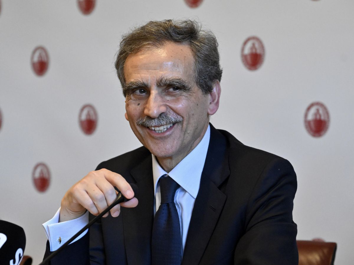 Lovaglio torna alla guida di Monte dei Paschi: l’assemblea ribalta tutto