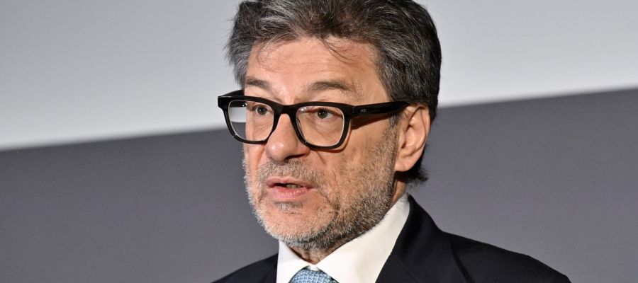 Il decimale che cambia i piani. l’Italia resta sotto procedura UE e rivede al ribasso le stime di crescita