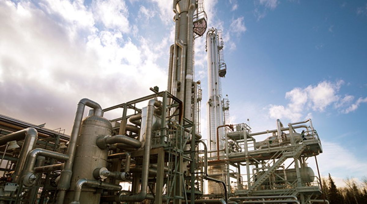 Il conflitto in Iran mette alla prova il petrodollaro: Deutsche Bank avverte di una svolta storica