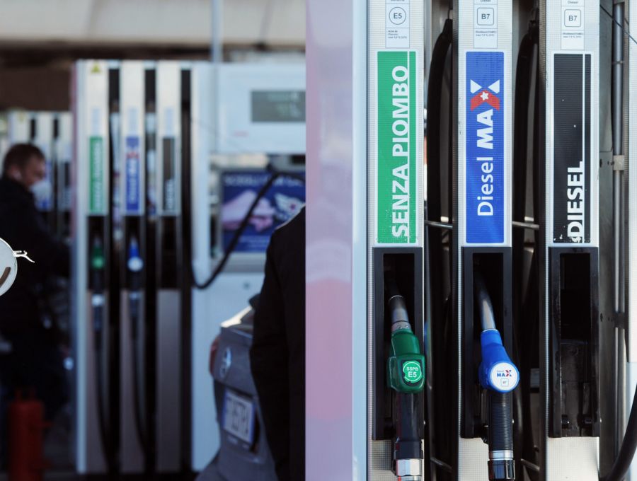 Crisi energetica, il governo proroga il taglio delle accise ma cambia le regole