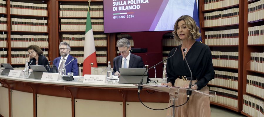 Italia più credibile sui conti pubblici, ma demografia e debito restano sfide aperte