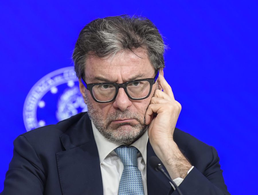 Trenta miliardi da spendere in due mesi, la corsa contro il tempo del PNRR