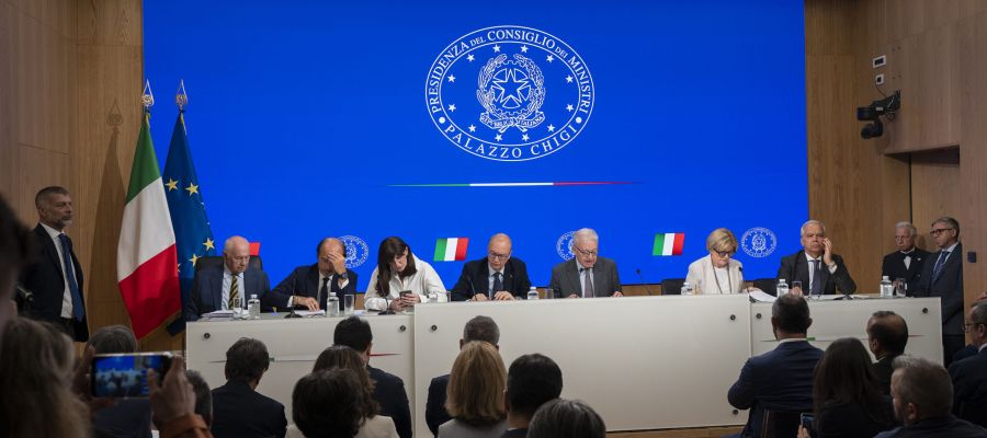 Il governo vara i decreti sull’intelligenza artificiale. L’Italia prima in Europa